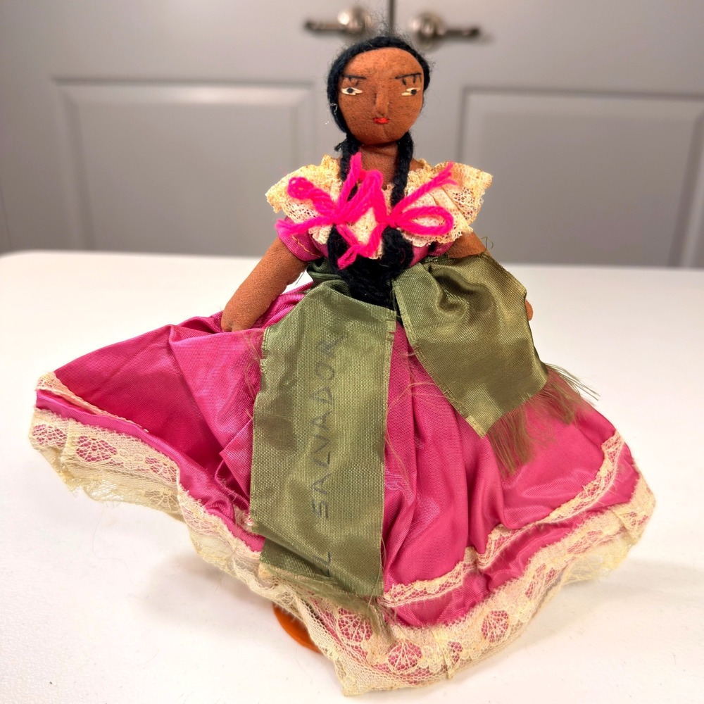 Vintage El Salvador Cloth Doll Handmade Folk Art Traditional Dress Souvenir 8in